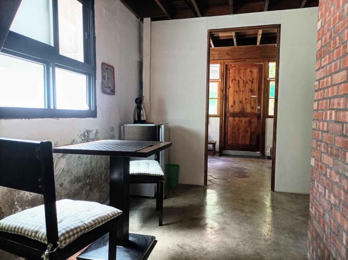 Historical Townhouse In City Center Tainan Exterior foto