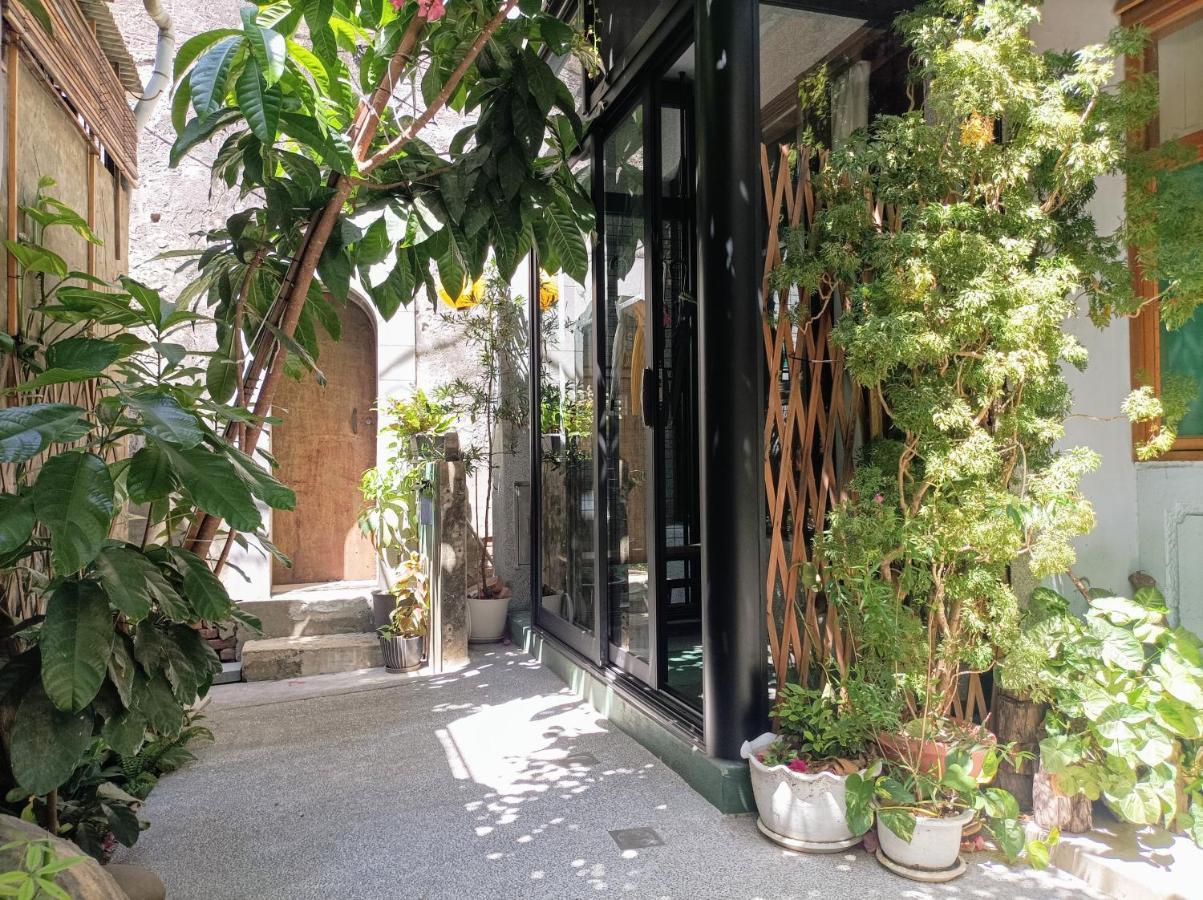 Historical Townhouse In City Center Tainan Exterior foto